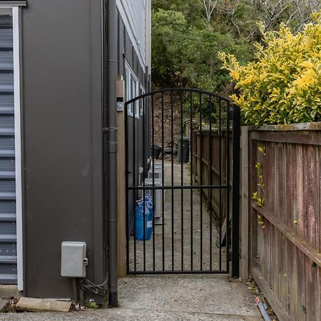 Back Garden Flat With Free On Street Parking And Fiber Wifi - 15 Mins To Ferry, Stadium, Cbd ウェリントン エクステリア 写真